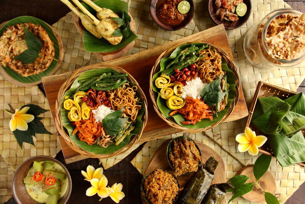  Try the Street Food of Kuta