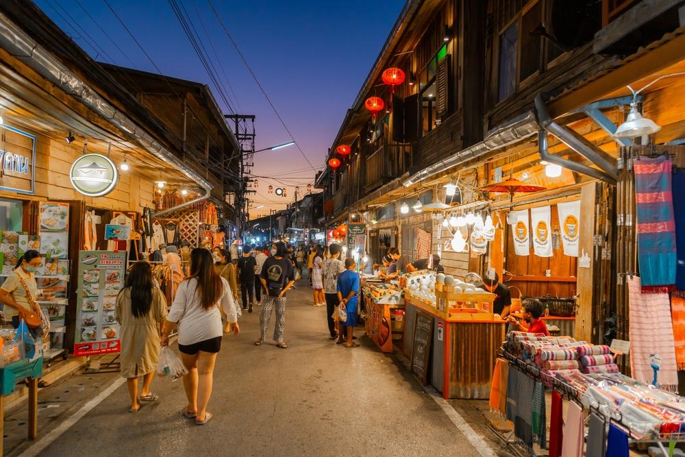 Chiang Khan Walking Street 