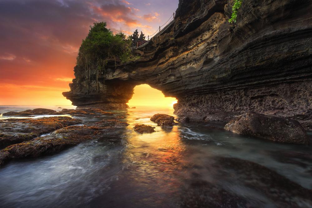 Watch the Sunset at Tanah Lot Temple 