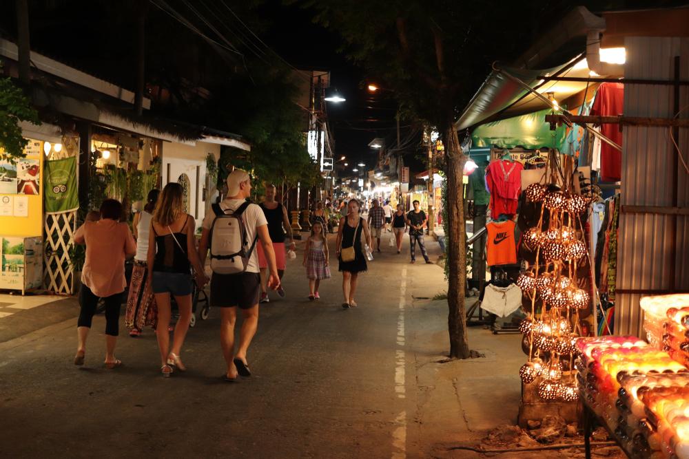 Fisherman’s Village walking street 