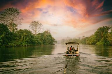  Full Day Damneun Saduak  Floating Market + River Kwai + Elephant  Bathing + Local Lunch (shared transfer)