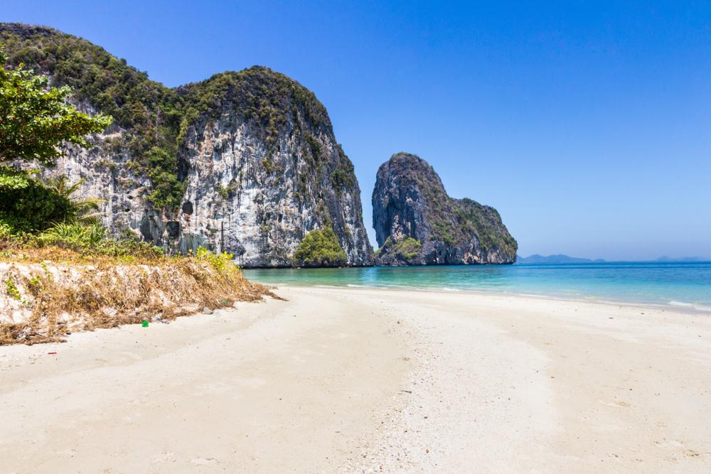 Koh Lao Liang Beach