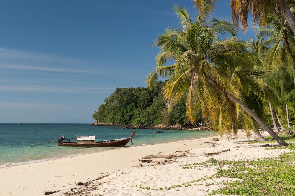 Koh Bulon Lae Beach