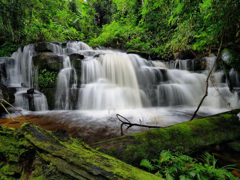 Sramanora Waterfall
