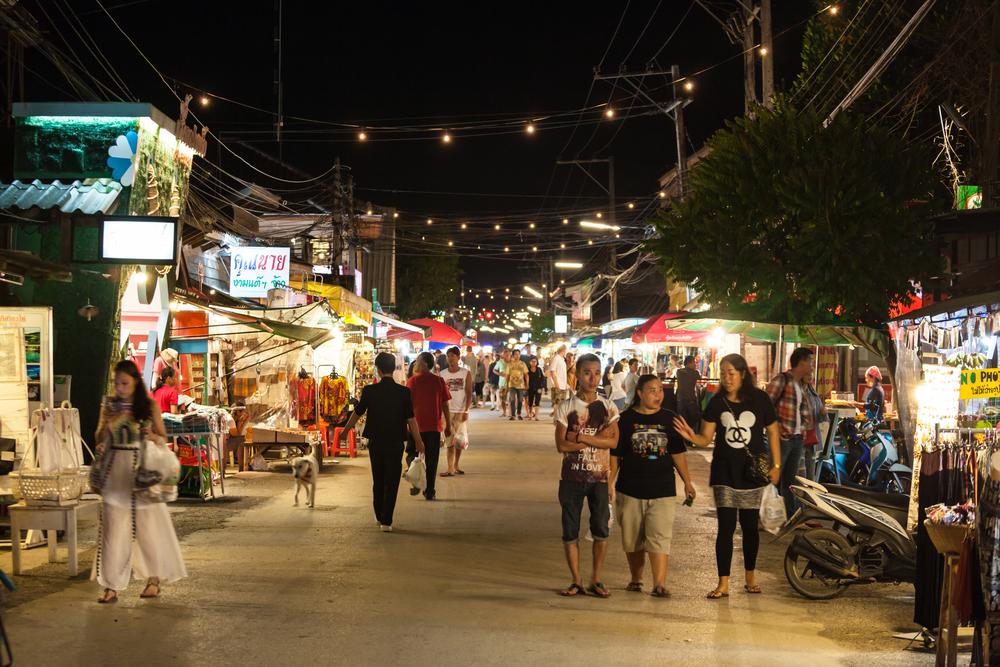 PAI walking street